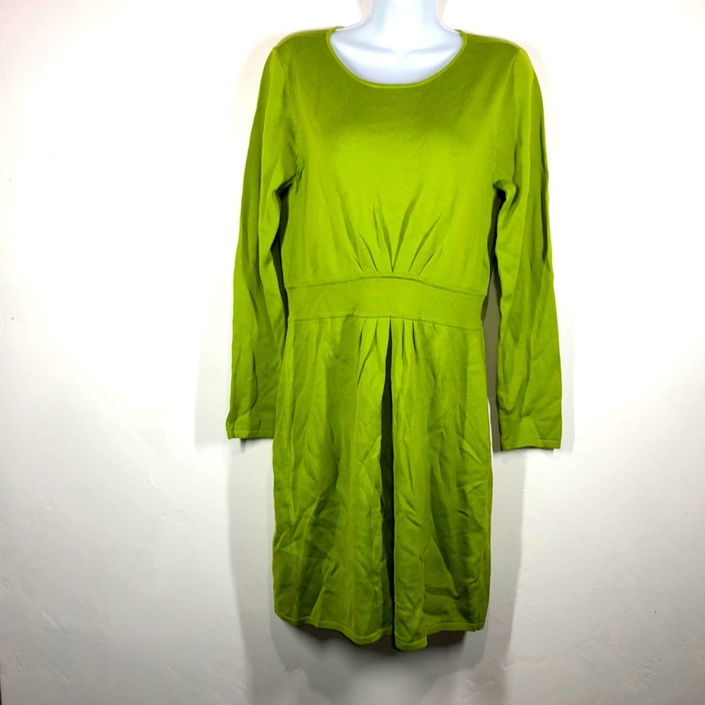 NWT Tahari green wool knit long sleeve dress size medium
